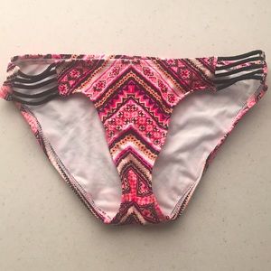 Tribal Bikini Bottom 🤩